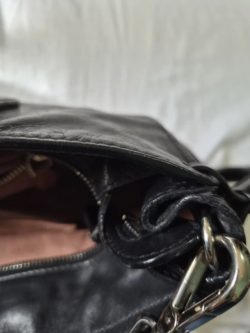 Prada - Picture 7 of 16
